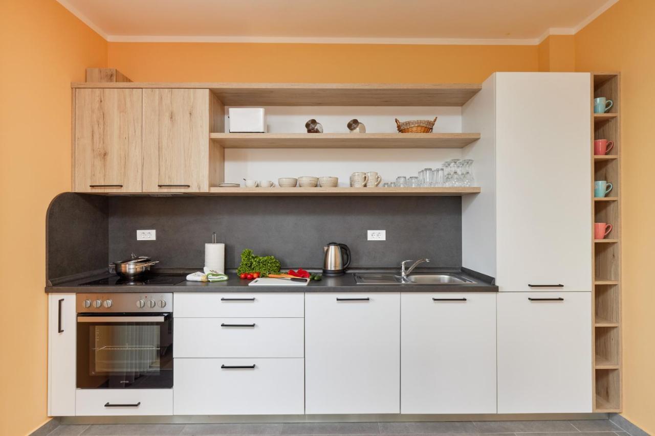 Premium-Designed Apartments Tivat Eksteriør bilde